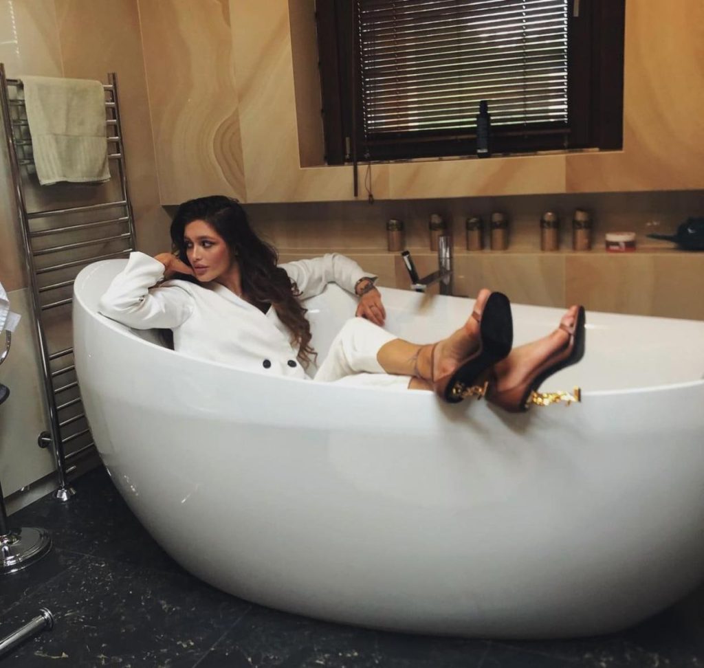 Лучшие эскорт услуги от Бьянка в Питере