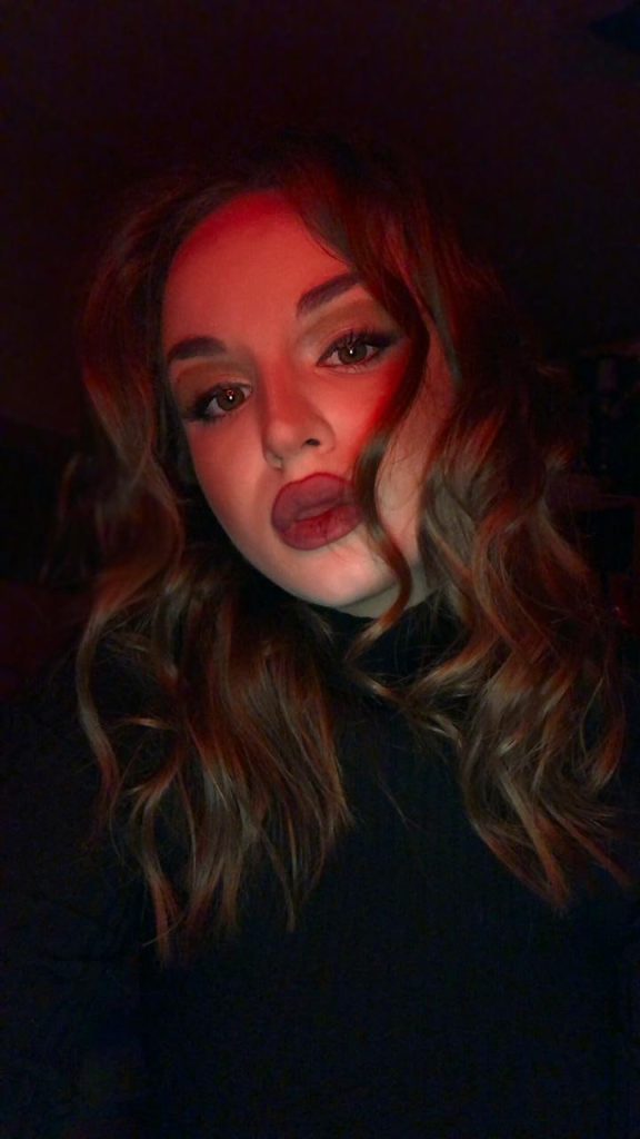 Ночной эскорт от Ксюша в Питере