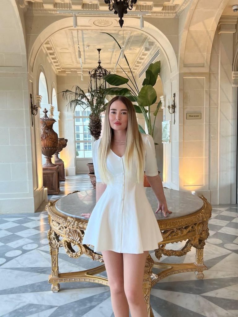 Лучшие эскорт услуги от Энджи работает в Питере