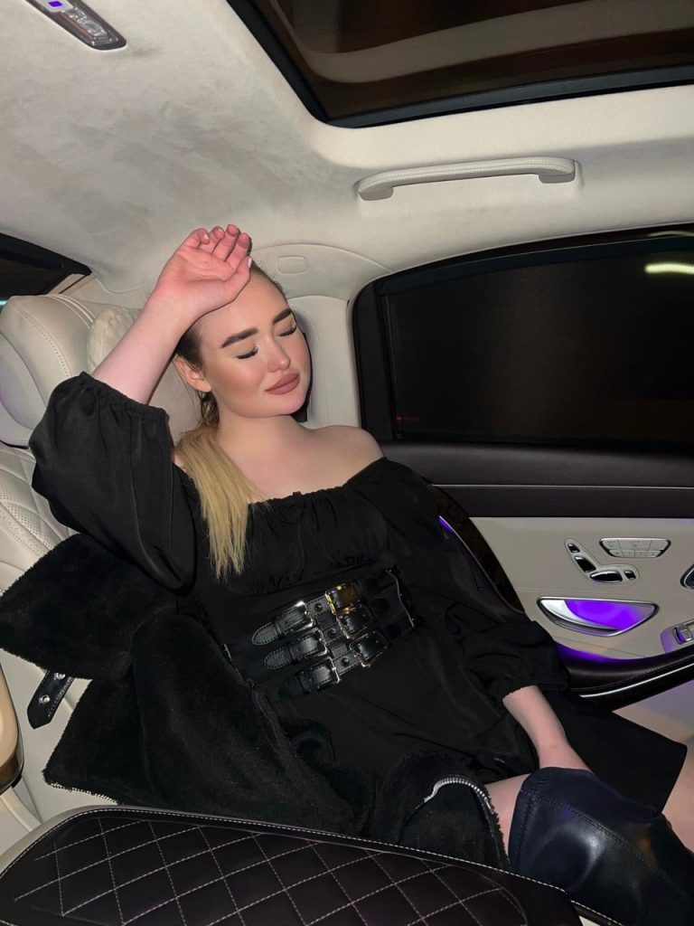 вип эскорт от  Энджи Питер