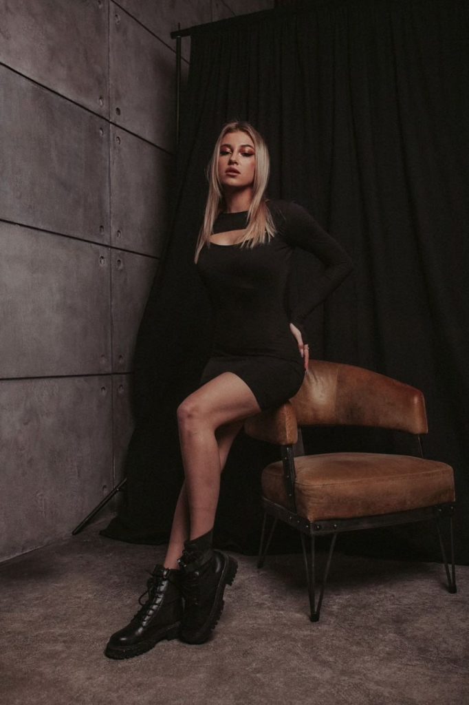 Ночной эскорт от Марьяна работает в Питере