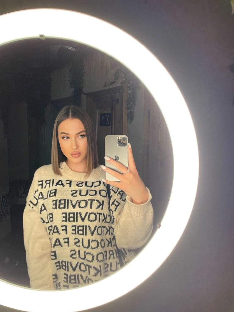 Лучшие эскорт услуги от Александра работает в Питере