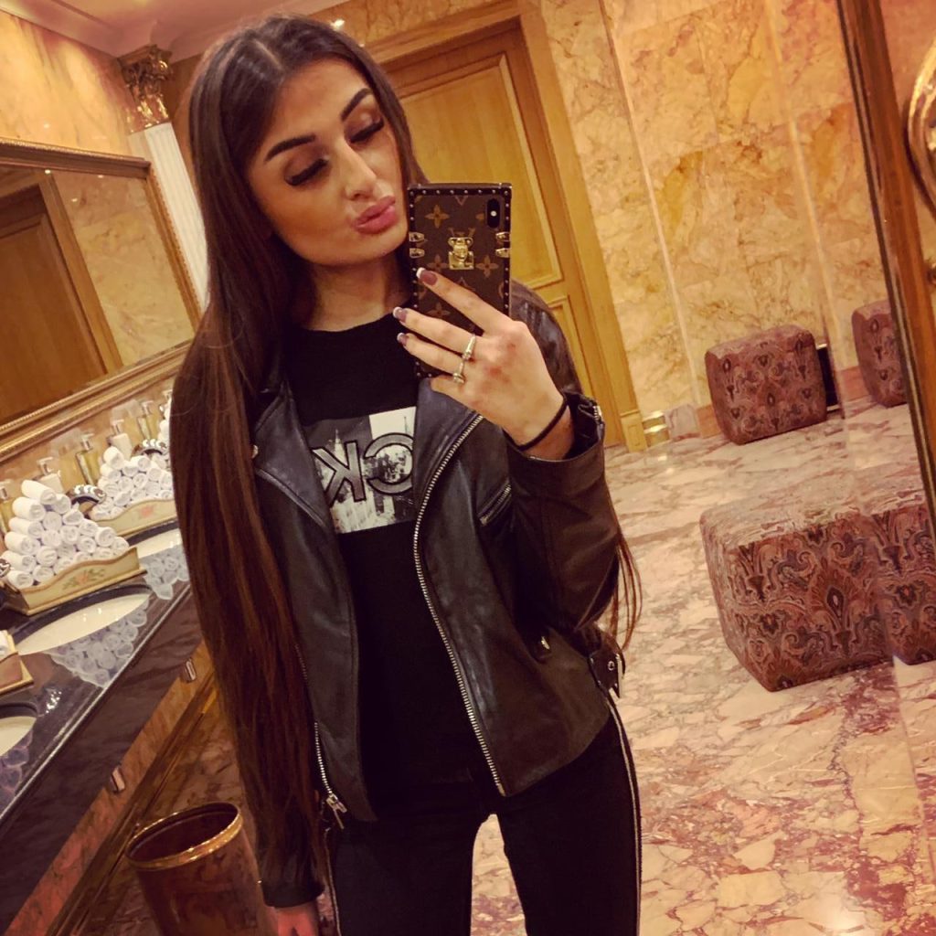 Лучшие эскорт услуги от Камила Питер