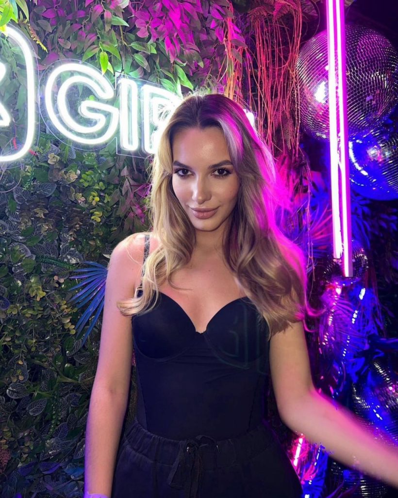 VIP эскорт от Каринэ Питер