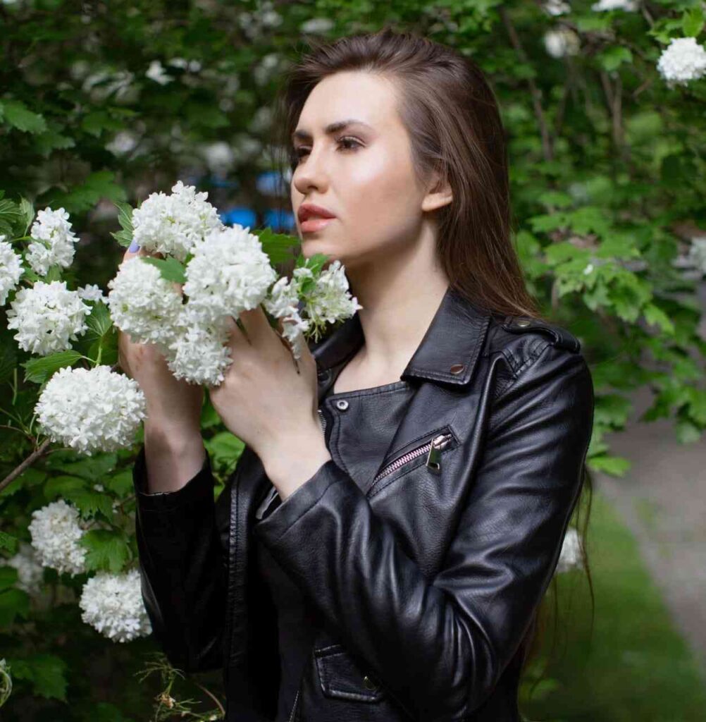 Лучшие эскорт услуги от Агния в Питере